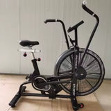 Airbike Starfit X con manillas móviles para trabajo de tren superior e inferior