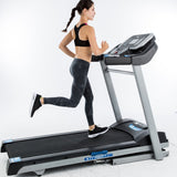 Consola de la trotadora XTERRA TRX2500 con programas de entrenamiento